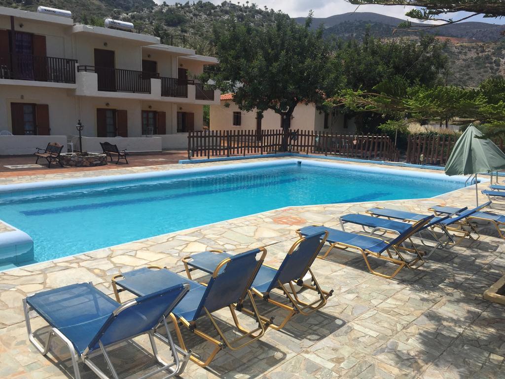 Ceratonia Apartment Malia Exterior foto