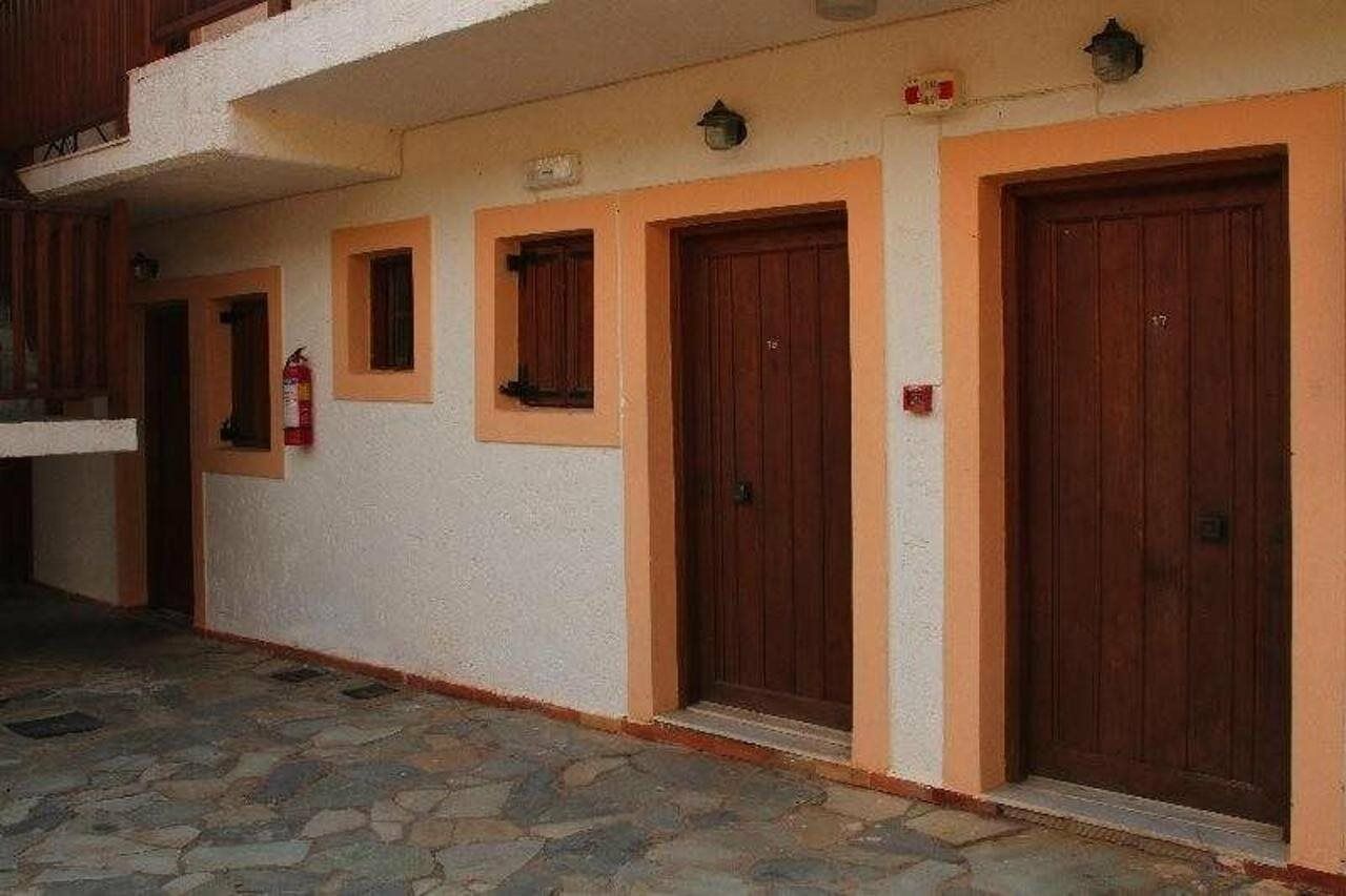 Ceratonia Apartment Malia Exterior foto